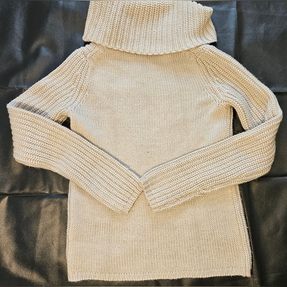 Banana Republic Gray Turtle Neck Chunky Sweater Sz Small - Picture 2 of 6